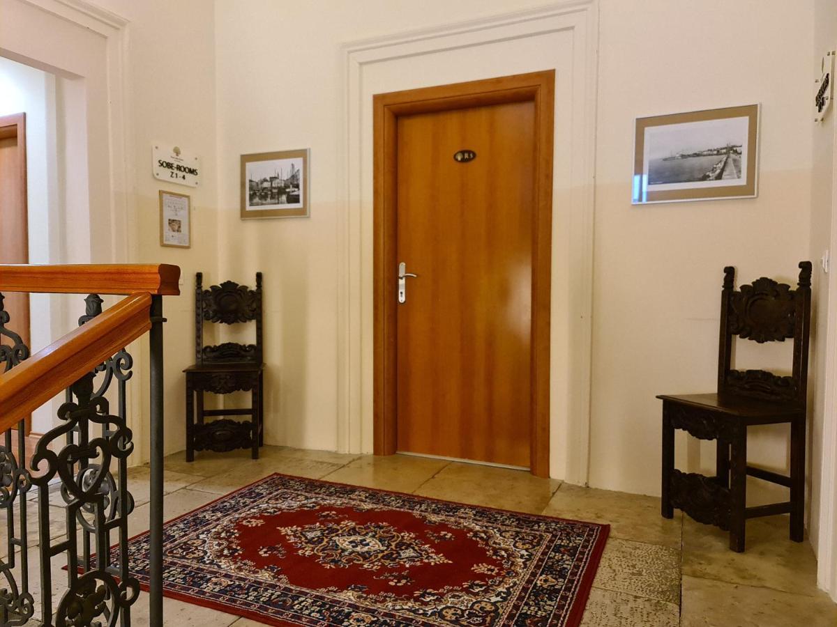 Hotel Stara Sola - Oleander Resort Korte Eksteriør billede